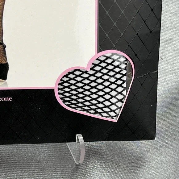 Leg Avenue One Size Black Fishnets Style 9122‎ Halloween Costume Silicone Lace - Picture 7 of 9